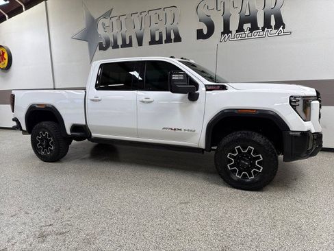 Used 2024 GMC Sierra 2500 AT4X image 53