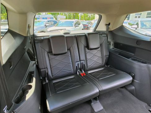 Used 2024 Volkswagen Atlas SE FWD image 50