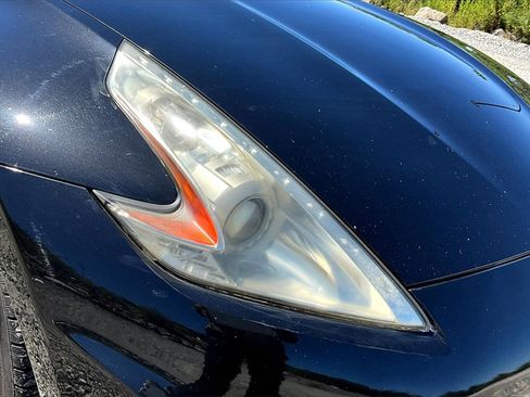 Used 2014 Nissan 370Z Touring w/ Sport Package image 25