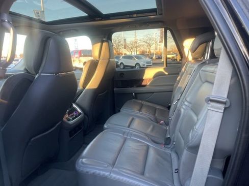 Used 2021 Lincoln Navigator Reserve w/ Equipment Group 208A image 15