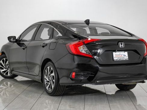 Used 2017 Honda Civic EX image 8