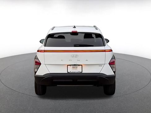 Used 2025 Hyundai Kona SEL image 12