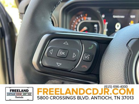 New 2025 Jeep Gladiator Mojave w/ Convenience Group image 11