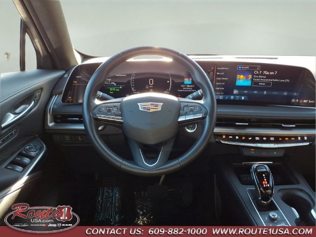 Used 2025 Cadillac XT4 Premium Luxury AWD/4WD image 13