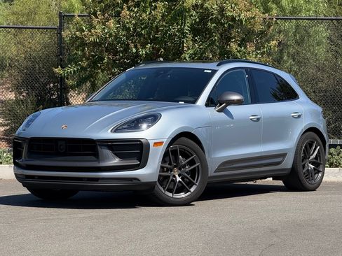 Certified 2023 Porsche Macan Turbo AWD/4WD image 1