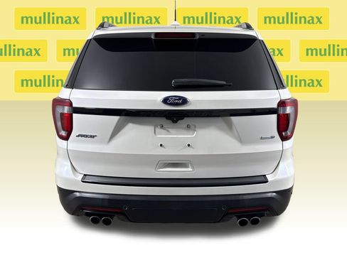 Used 2018 Ford Explorer Sport w/ Ford Safe & Smart Package AWD/4WD image 8