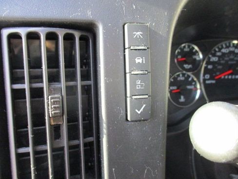 Used 2024 Chevrolet Express 2500 Work Van w/ Driver Convenience Package image 13