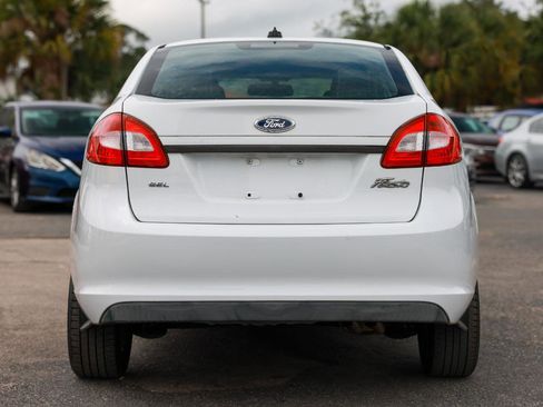 Used 2011 Ford Fiesta SEL FWD image 7