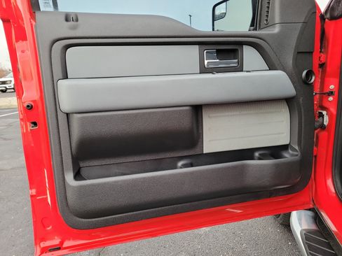 Used 2012 Ford F150 XLT w/ XLT Chrome Pkg image 16