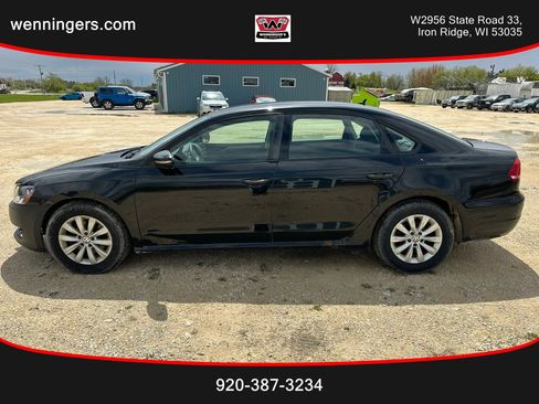 Used 2012 Volkswagen Passat 2.5 S FWD image 1