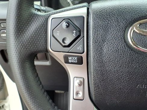 Used 2021 Toyota 4Runner Limited AWD/4WD image 18