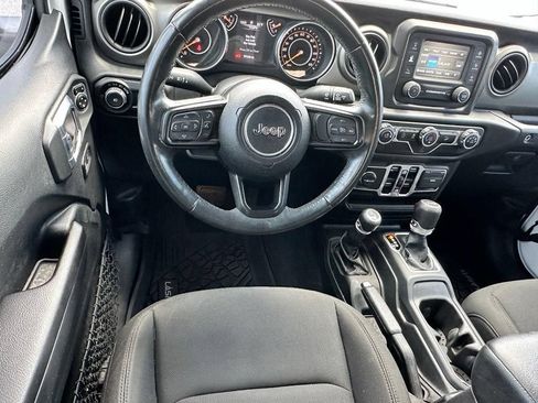 Used 2018 Jeep Wrangler Unlimited Sport S AWD/4WD image 8