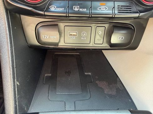Used 2019 Hyundai Veloster Turbo Ultimate FWD image 21