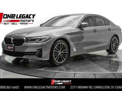 Used 2023 BMW 530i w/ Premium Package RWD image 1