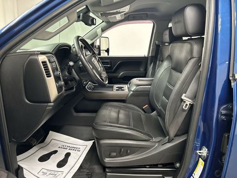 Used 2017 GMC Sierra 2500 Denali w/ Snow Plow Prep Package AWD/4WD image 9