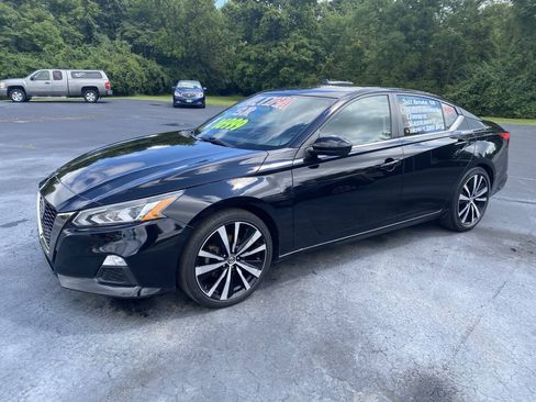 Used 2022 Nissan Altima 2.5 SR FWD image 1