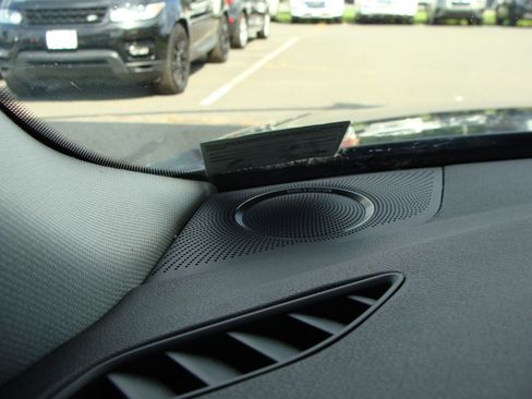 Used 2015 Audi A4 2.0T Premium Plus w/ Technology Package image 30