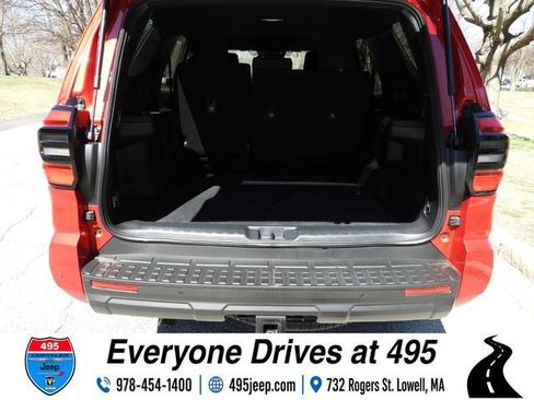 Used 2025 Toyota 4Runner TRD Off-Road AWD/4WD image 13