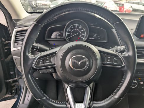 Used 2018 MAZDA MAZDA3 Touring image 17