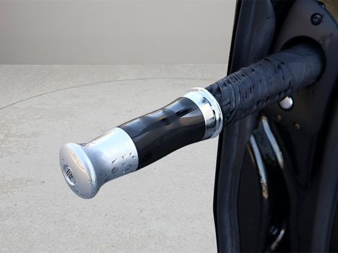 Used 2023 Rolls-Royce Cullinan Black Badge w/ Leather Finishing Pack image 24