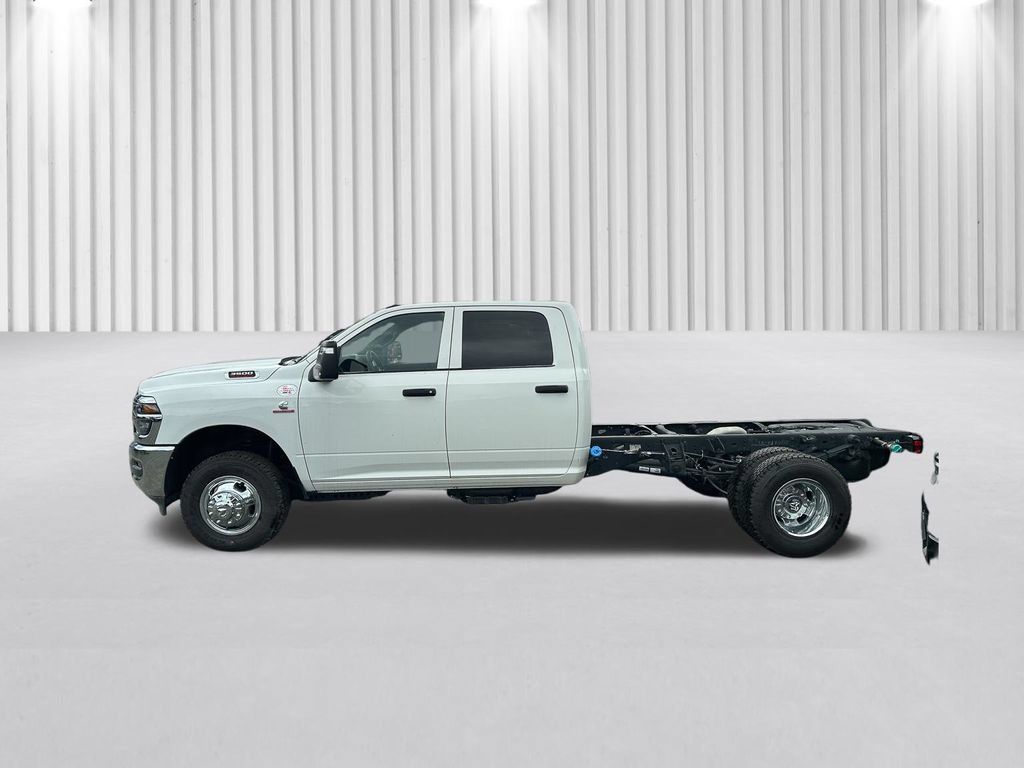 New 2026 RAM 3500 Tradesman w/ Chrome Appearance Group A AWD/4WD image 8