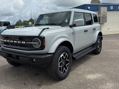 New 2026 Ford Bronco Outer Banks