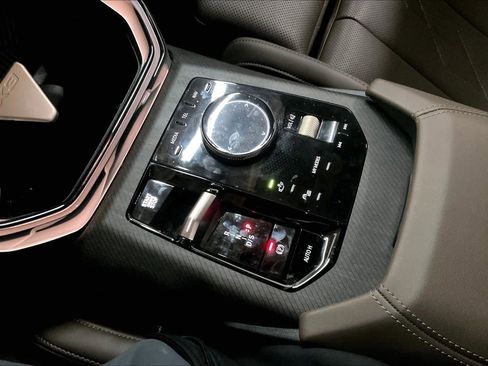 Used 2025 BMW X3 xDrive30i w/ Premium Package image 37