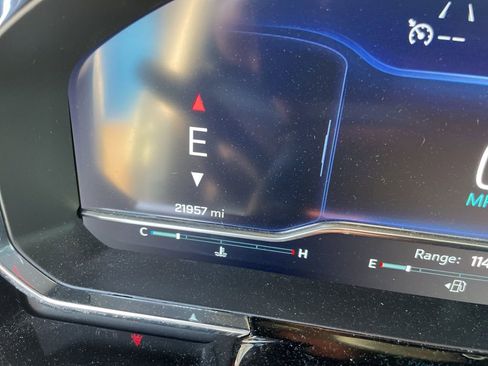 Used 2023 Chevrolet Silverado 1500 LT image 13