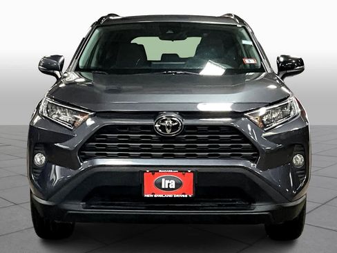 Used 2020 Toyota RAV4 XLE w/ Convenience Package image 3