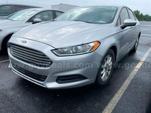 Used 2016 Ford Fusion S FWD image 3