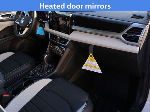 New 2026 Volkswagen Taos SEL image 11