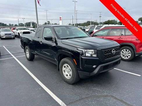 Used 2024 Nissan Frontier S RWD image 1