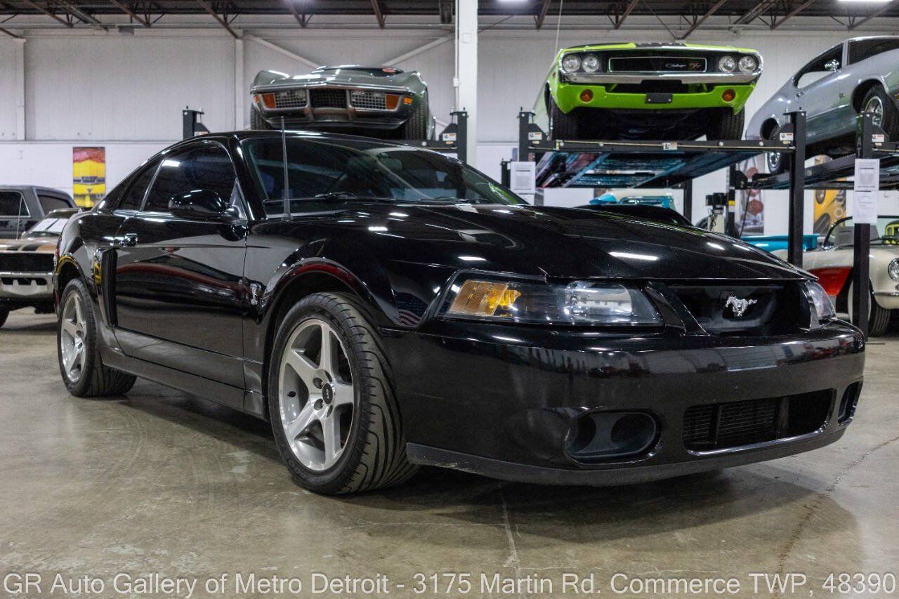 Used 2003 Ford Mustang Cobra RWD image 10
