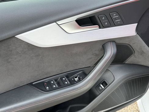 Used 2019 Audi S4 Premium Plus w/ Premium Plus Package image 11