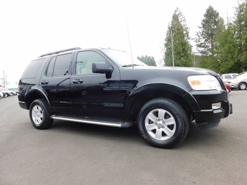 Used 2010 Ford Explorer XLT AWD/4WD image 1