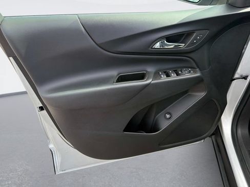 Used 2022 Chevrolet Equinox LT FWD image 19