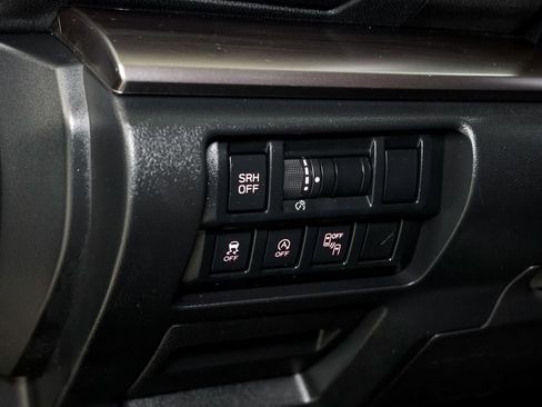 Used 2020 Subaru Crosstrek 2.0i Limited w/ Moonroof Package image 11