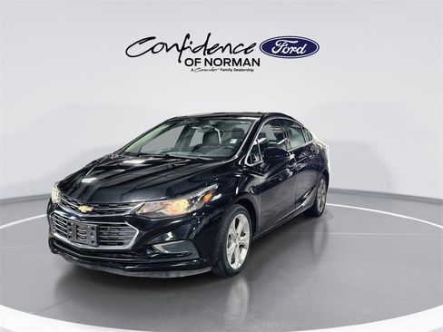 Used 2016 Chevrolet Cruze Premier image 3