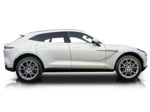 Used 2021 Aston Martin DBX image 2