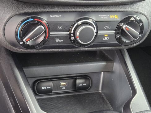 Used 2024 Kia Soul LX w/ Option Group 015 image 21