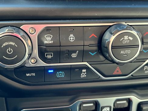 Used 2021 Jeep Wrangler Unlimited Sahara w/ Cold Weather Group image 52