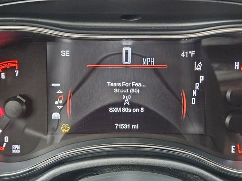 Used 2019 Dodge Durango R/T w/ Technology Group AWD/4WD image 24
