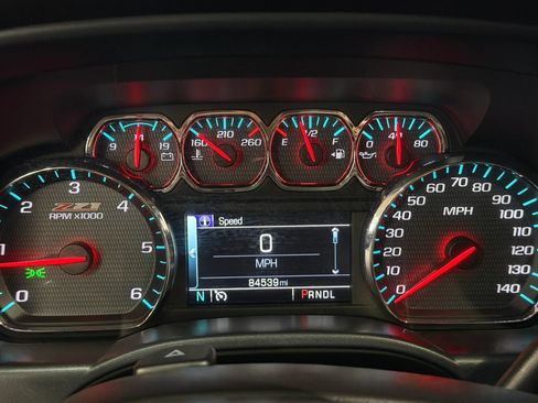 Used 2018 Chevrolet Silverado 1500 LT w/ All Star Edition AWD/4WD image 30