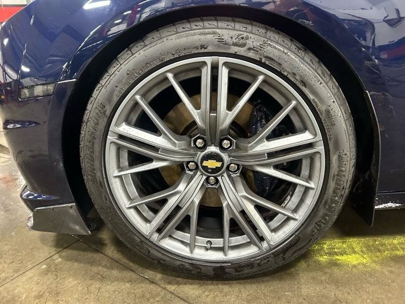 Used 2010 Chevrolet Camaro SS w/ RS Package RWD image 10