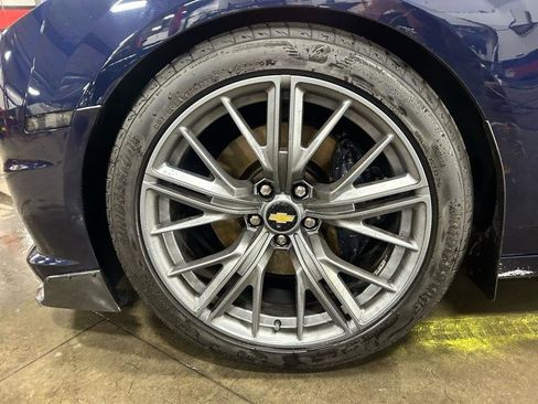 Used 2010 Chevrolet Camaro SS w/ RS Package RWD image 10