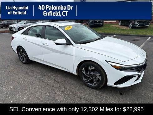 Used 2025 Hyundai Elantra SEL w/ Cargo Package image 1