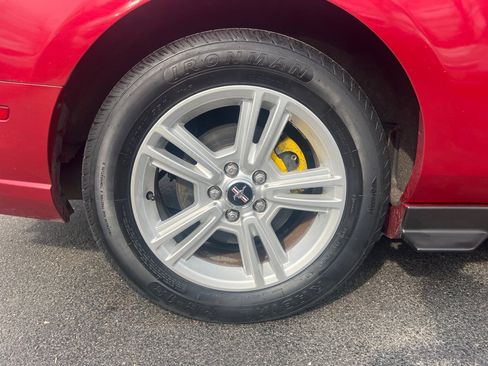 Used 2013 Ford Mustang Coupe image 30