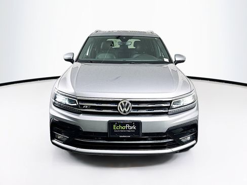 Used 2019 Volkswagen Tiguan SEL Premium R-Line image 2