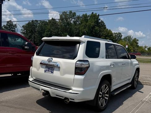 Used 2018 Toyota 4Runner Limited AWD/4WD image 3