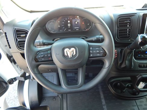 Used 2025 RAM ProMaster 2500 w/ U-Haul Equipment Group FWD image 24